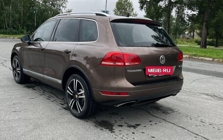 Volkswagen Touareg III, 2013 год, 2 199 000 рублей, 2 фотография