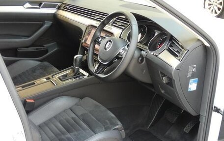 Volkswagen Passat B8 рестайлинг, 2017 год, 1 498 002 рублей, 8 фотография