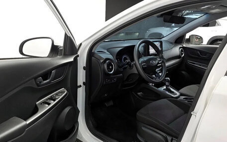 Hyundai Kona I, 2022 год, 1 892 000 рублей, 6 фотография