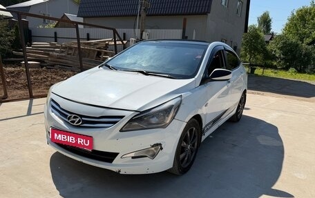 Hyundai Solaris II рестайлинг, 2012 год, 450 000 рублей, 1 фотография
