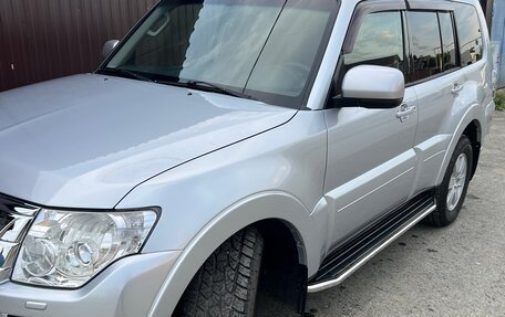 Mitsubishi Pajero IV, 2007 год, 1 900 000 рублей, 25 фотография