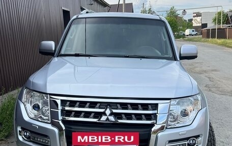 Mitsubishi Pajero IV, 2007 год, 1 900 000 рублей, 24 фотография