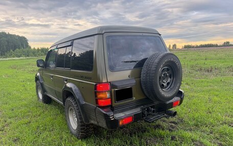 Mitsubishi Pajero III рестайлинг, 1998 год, 800 000 рублей, 2 фотография