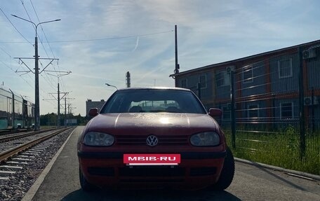 Volkswagen Golf IV, 1998 год, 180 000 рублей, 2 фотография