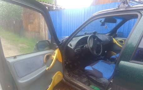 Chevrolet Niva I рестайлинг, 2005 год, 300 000 рублей, 4 фотография