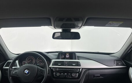 BMW 3 серия, 2016 год, 1 590 000 рублей, 17 фотография