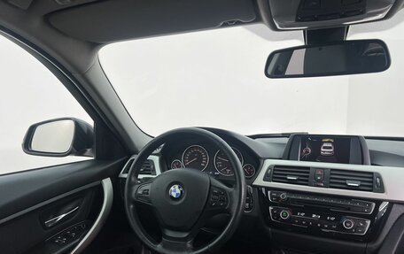 BMW 3 серия, 2016 год, 1 590 000 рублей, 19 фотография