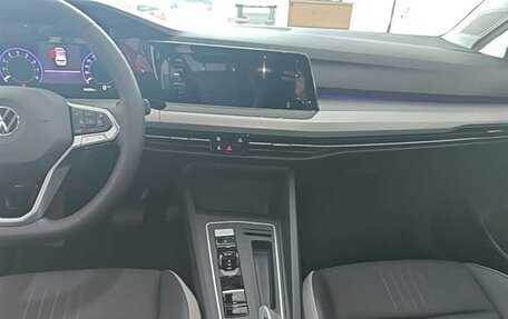 Volkswagen Golf VIII, 2022 год, 1 425 000 рублей, 11 фотография