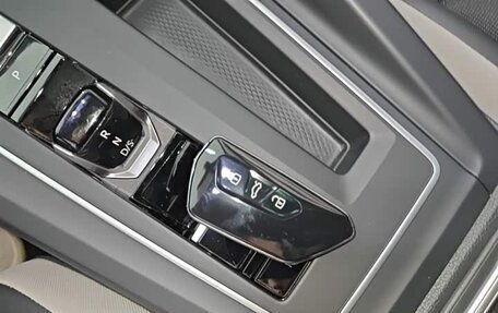 Volkswagen Golf VIII, 2022 год, 1 425 000 рублей, 17 фотография
