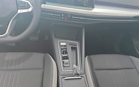 Volkswagen Golf VIII, 2022 год, 1 425 000 рублей, 18 фотография