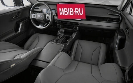 Toyota RAV4, 2026 год, 4 450 000 рублей, 10 фотография