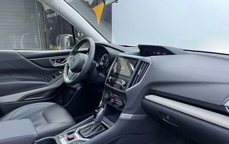 Subaru Forester, 2022 год, 2 455 000 рублей, 10 фотография