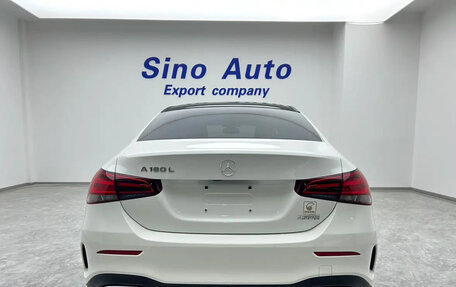 Mercedes-Benz A-Класс, 2022 год, 1 891 003 рублей, 5 фотография