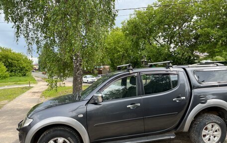 Mitsubishi L200 IV рестайлинг, 2013 год, 1 450 000 рублей, 2 фотография