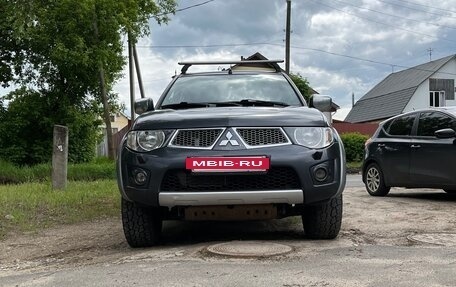 Mitsubishi L200 IV рестайлинг, 2013 год, 1 450 000 рублей, 9 фотография