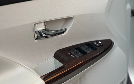 Toyota Venza I, 2009 год, 1 399 999 рублей, 13 фотография