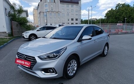 Hyundai Solaris II рестайлинг, 2018 год, 1 500 000 рублей, 2 фотография