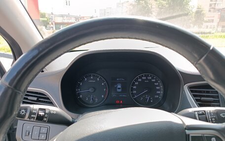 Hyundai Solaris II рестайлинг, 2018 год, 1 500 000 рублей, 12 фотография