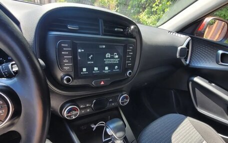 KIA Soul III, 2019 год, 2 000 000 рублей, 2 фотография