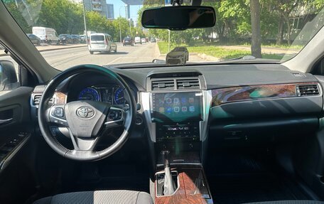 Toyota Camry, 2017 год, 2 220 000 рублей, 6 фотография