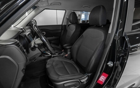 KIA Soul II рестайлинг, 2017 год, 1 395 000 рублей, 9 фотография
