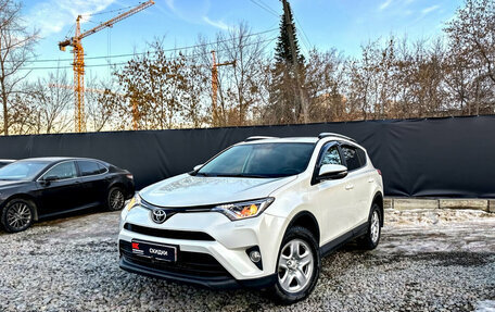 Toyota RAV4, 2018 год, 2 299 000 рублей, 1 фотография