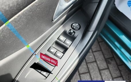 Peugeot 308, 2022 год, 2 402 000 рублей, 15 фотография