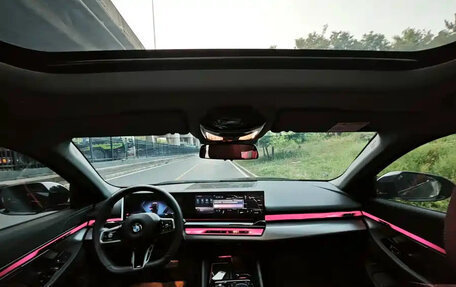 BMW 5 серия, 2025 год, 10 фотография