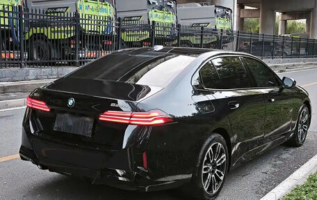 BMW 5 серия, 2025 год, 4 фотография