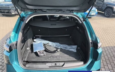 Peugeot 308, 2022 год, 2 402 000 рублей, 16 фотография