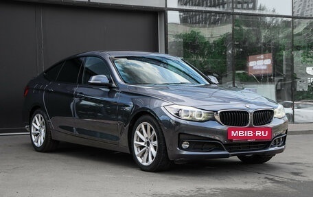 BMW 3 серия, 2018 год, 2 330 000 рублей, 3 фотография