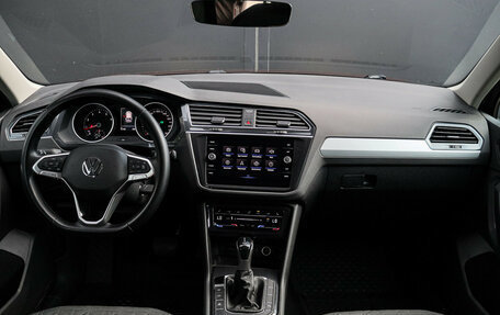 Volkswagen Tiguan II, 2021 год, 2 750 000 рублей, 11 фотография