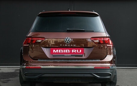 Volkswagen Tiguan II, 2021 год, 2 750 000 рублей, 5 фотография