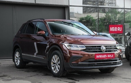 Volkswagen Tiguan II, 2021 год, 2 750 000 рублей, 3 фотография