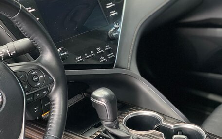 Toyota Camry, 2020 год, 3 300 000 рублей, 11 фотография