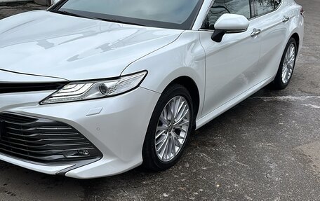 Toyota Camry, 2020 год, 3 300 000 рублей, 8 фотография