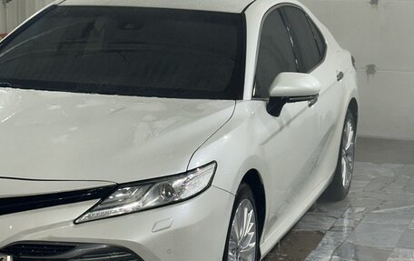 Toyota Camry, 2020 год, 3 300 000 рублей, 7 фотография