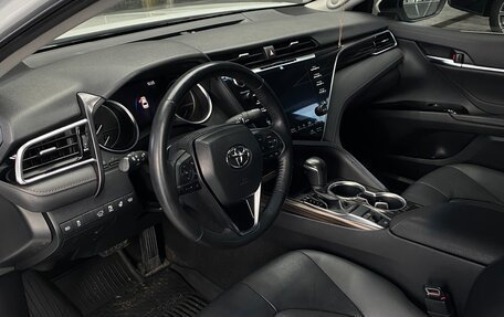 Toyota Camry, 2020 год, 3 300 000 рублей, 20 фотография
