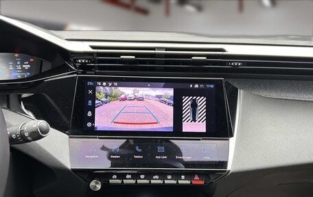 Peugeot 308, 2023 год, 2 610 000 рублей, 12 фотография