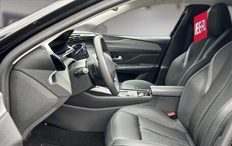 Peugeot 308, 2023 год, 2 610 000 рублей, 7 фотография