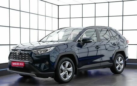 Toyota RAV4, 2019 год, 3 599 000 рублей, 1 фотография