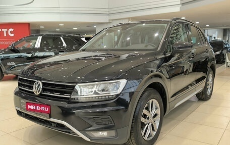 Volkswagen Tiguan II, 2019 год, 2 799 000 рублей, 1 фотография