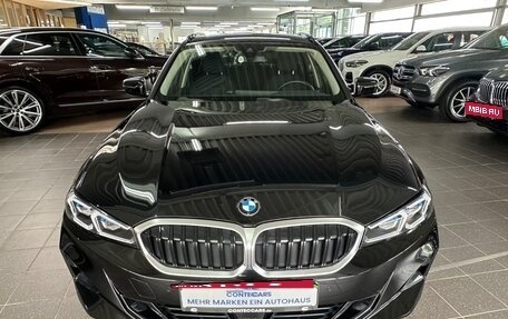 BMW 3 серия, 2022 год, 3 698 000 рублей, 2 фотография