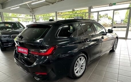BMW 3 серия, 2022 год, 3 698 000 рублей, 6 фотография