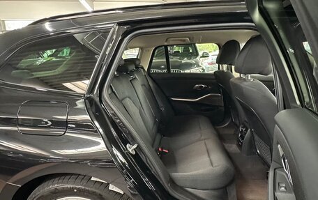 BMW 3 серия, 2022 год, 3 698 000 рублей, 11 фотография