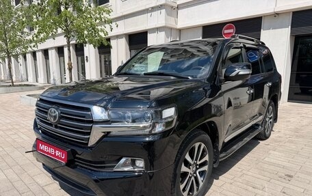 Toyota Land Cruiser 200, 2016 год, 6 000 000 рублей, 1 фотография