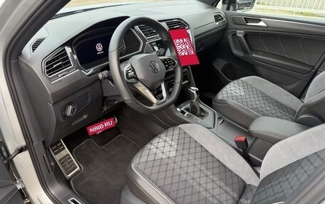 Volkswagen Tiguan, 2023 год, 3 558 000 рублей, 8 фотография