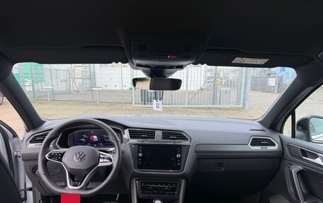 Volkswagen Tiguan, 2023 год, 3 558 000 рублей, 10 фотография