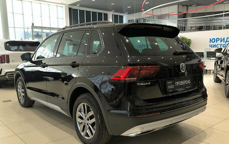 Volkswagen Tiguan II, 2019 год, 2 799 000 рублей, 8 фотография