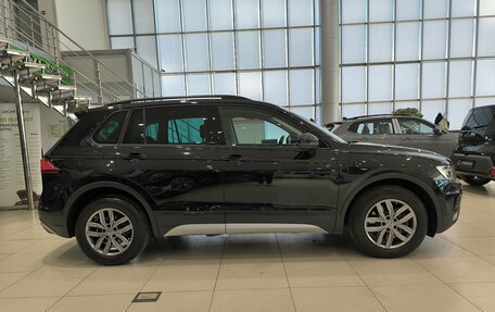 Volkswagen Tiguan II, 2019 год, 2 799 000 рублей, 5 фотография